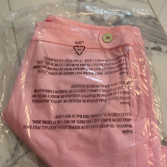 NWT Lilly Pulitzer alessi stretch shorts - Picture 4 of 4